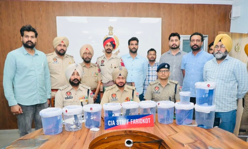 फरीदकोट पुलिस ने जेल-आधारित अंतरराष्ट्रीय हथियार गिरोह का किया पर्दाफाश, 2 आरोपी गिरफ्तार