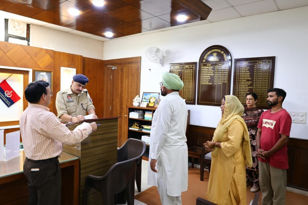 एसएसपी मोगा ने सुनी जनता की फरियादें, अधिकारियों को समयबद्ध कार्रवाई के निर्दे